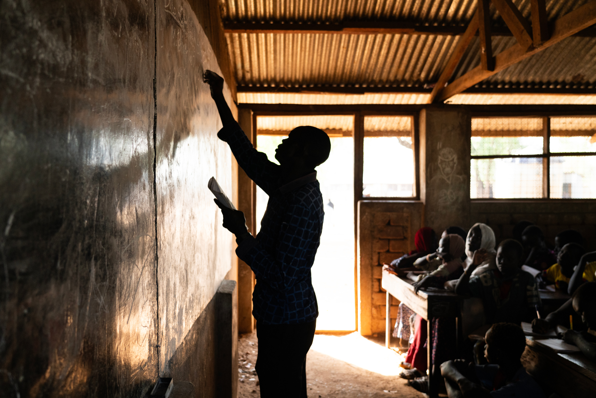 A primary school in Maban, South Sudan, which has students from both the refugee and host community.
