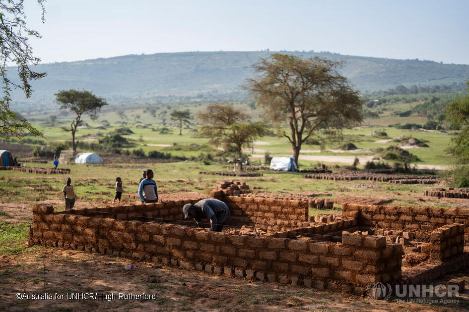 Update on the socio-economic performance of refugees and host communities in Uganda
